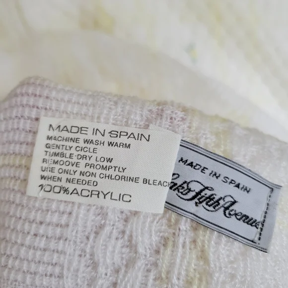 Saks Fifth Ave fringed knit infant blanket - Picture 8 of 9